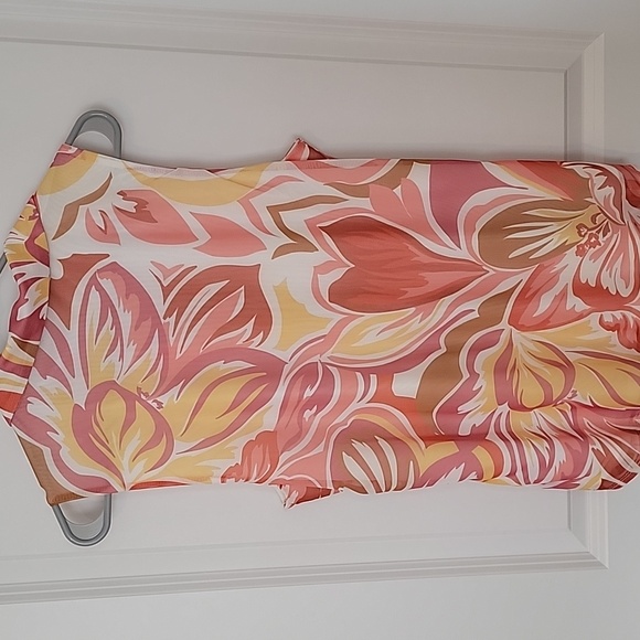 Women's Spring/Summer Top - Picture 4 of 6